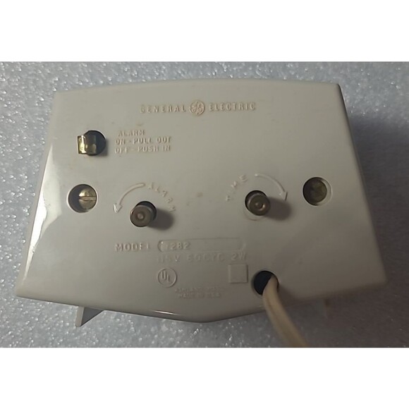 Vintage General Electric Alarm Clock GE 7282 MCM Art Deco - TESTED - WORKS - Picture 3 of 6